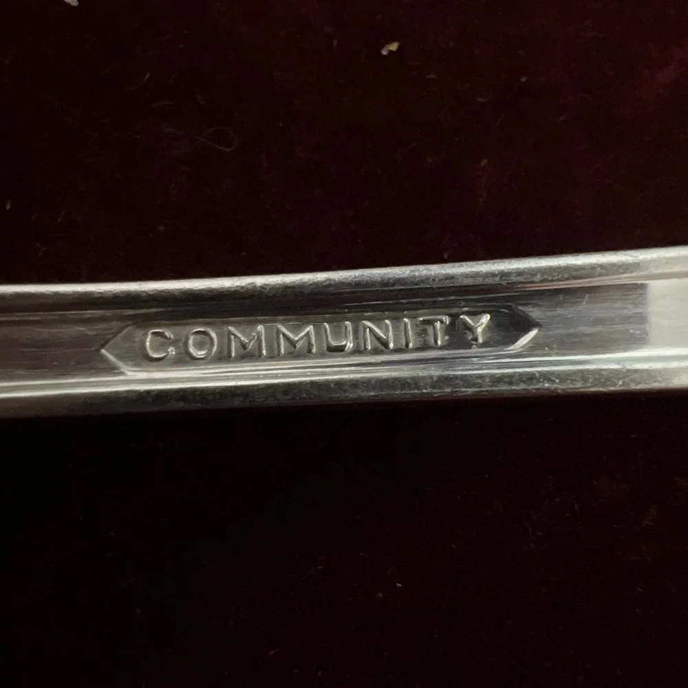1 Soup, Spoon, Milady Oneida Community‎ 1940 Silver Plate Silverplate Floral